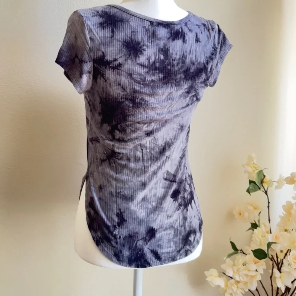 RINGOSTONE Short sleeve deep v-neck tee in softest cotton modal spandex shirt. S - Picture 4 of 7